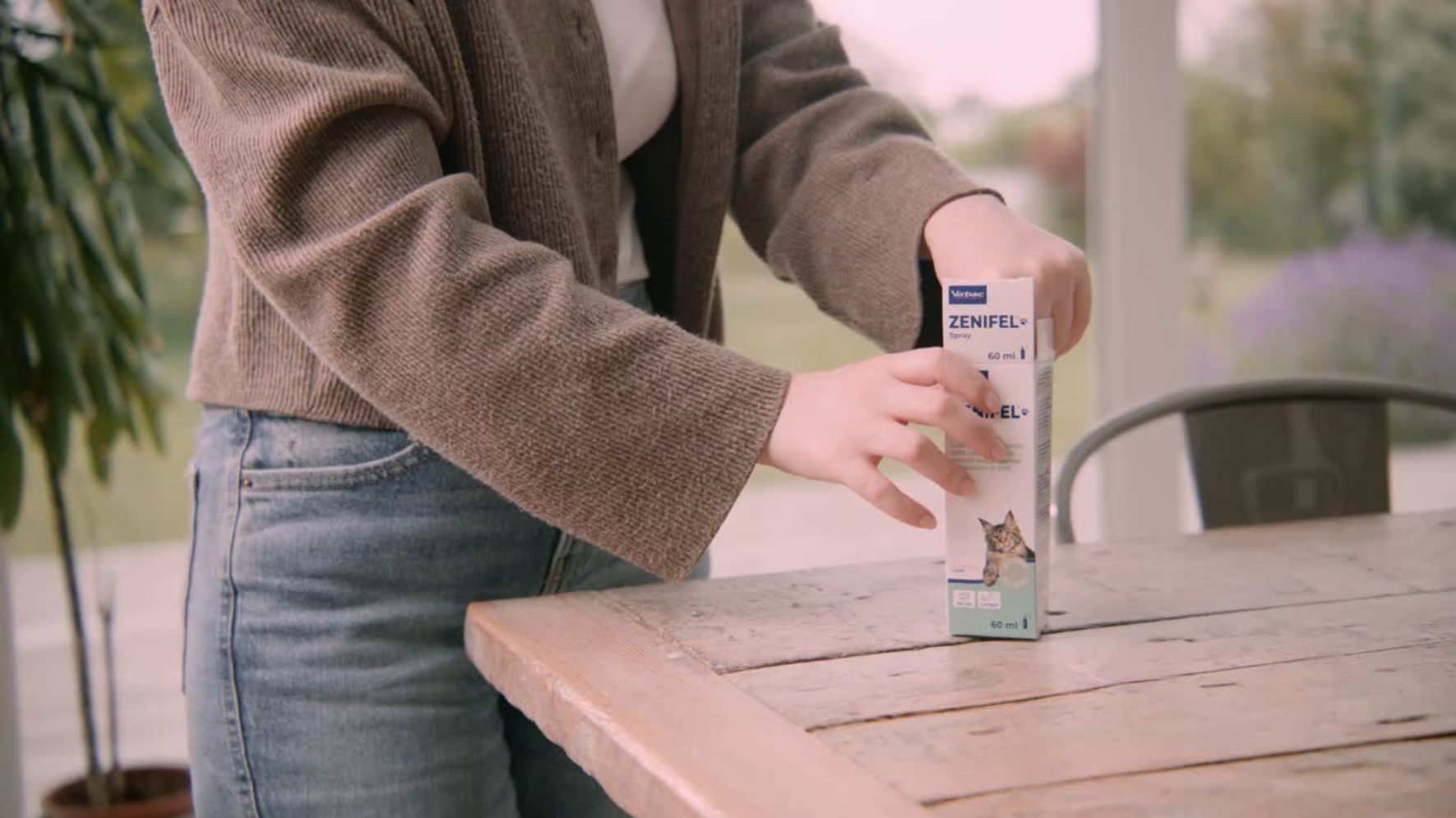 Zenifel Spray mit beruhigenden Pheromonen f�r Katzen Video